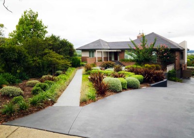 Residential garden design, gardens beds and paving